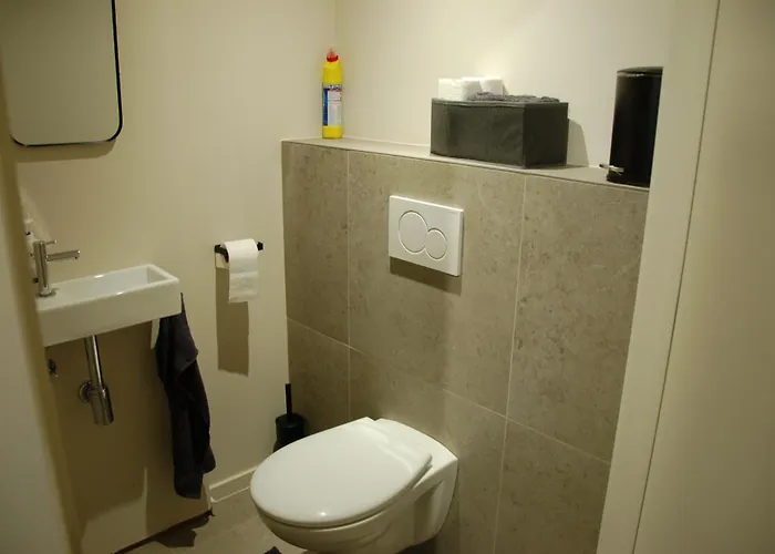 Apartment Christina's 2 Bed- Second Floor 4 Min From Ostende